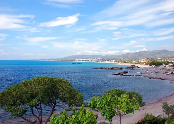 Villa Alisahni Beachfront *