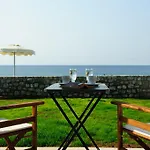 Alisahni Beachfront Киотари