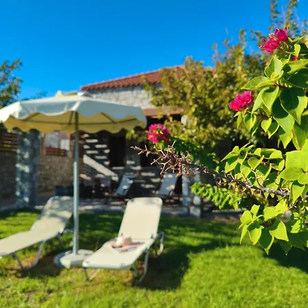 Vila Alisahni Beachfront