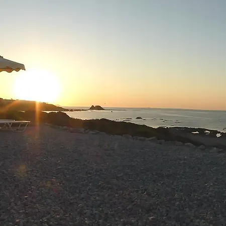 Alisahni Beachfront كوتاري