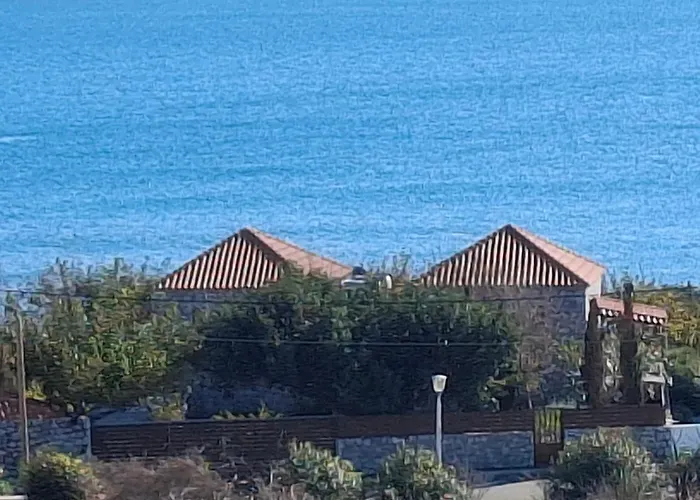 Alisahni Beachfront فيلة